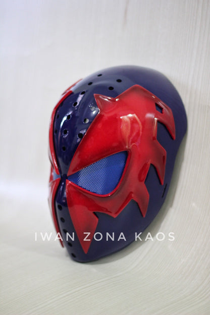 Spiderman 2099 with shadow faceshell and lenses