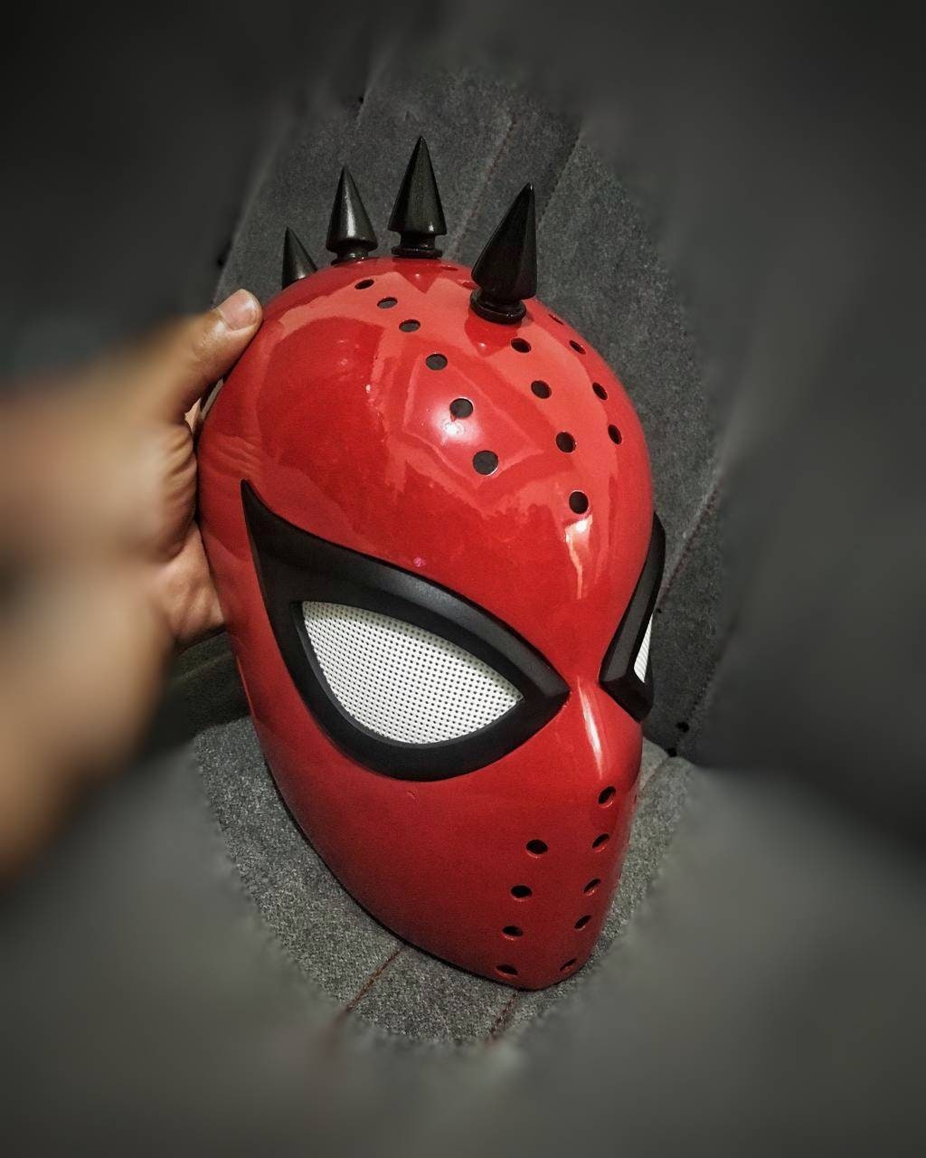 Spider punk faceshell and lenses with spike magnetic