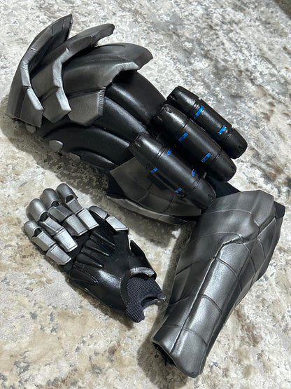 Cyborg spiderman / eye / cyborg arm / belt